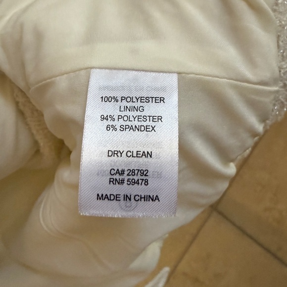 Christian Lacroix Cream Bouclé Tweed Vest | Size Large - Picture 10 of 14